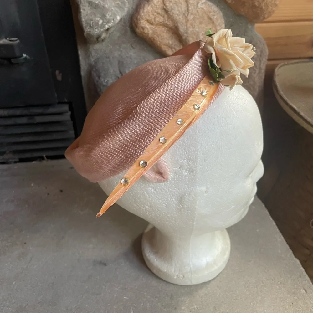 1940s‎ Pale Pink Floral Pillbox Hat - Picture 6 of 7